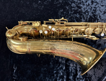 Photo Original Lacquer Conn 10M NAKED LADY Tenor Sax w/ Gold Neck - Serial # 316026